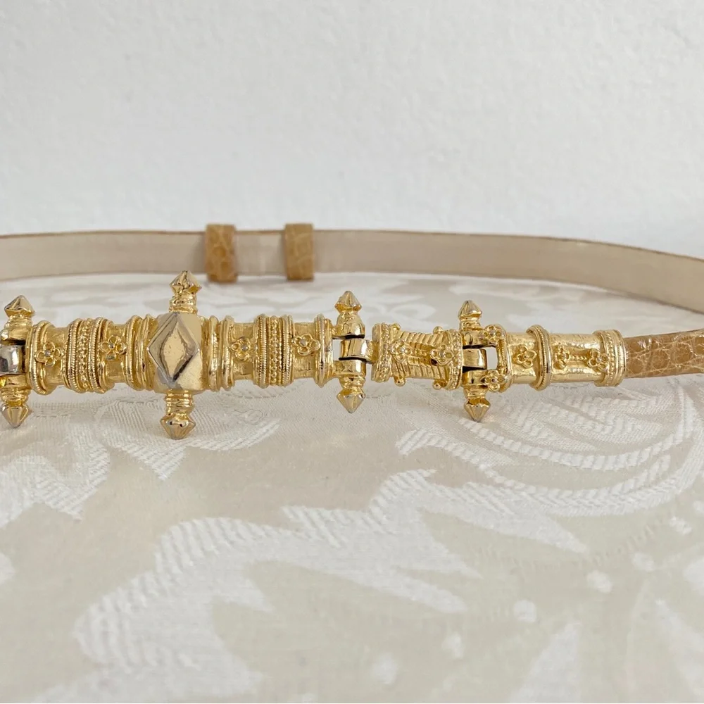 Judith leiber embellished gold buckle belt